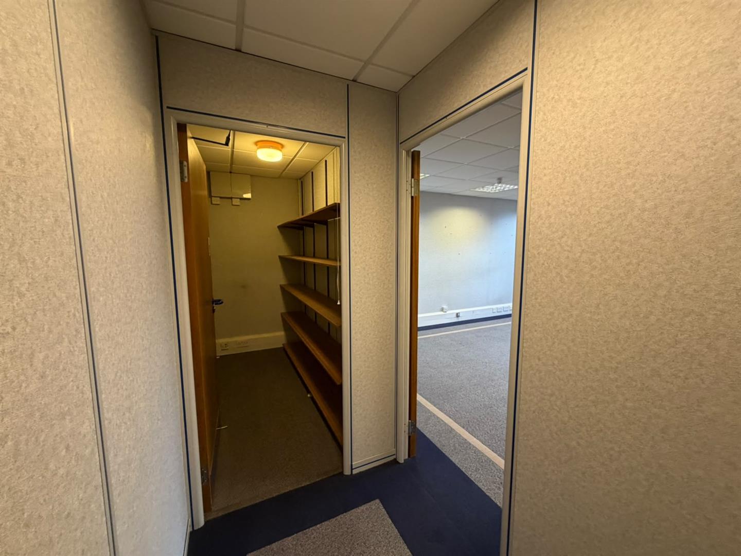 16, Hilton Square Pendlebury, Manchester, photo 10